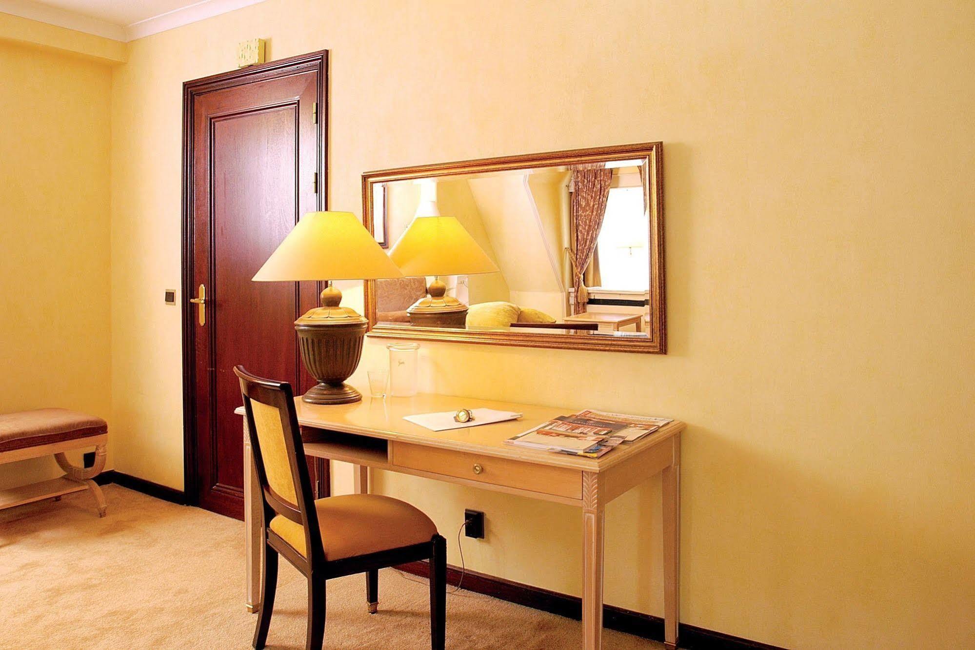 Fletcher Hotel Auberge De Kieviet Wassenaar Zewnętrze zdjęcie